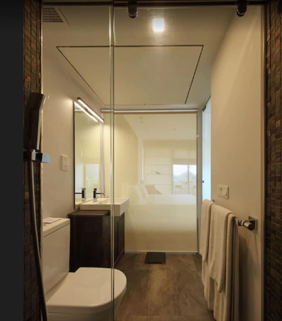 Imagen de la habitación del Hotel Me Colombo. Foto 15