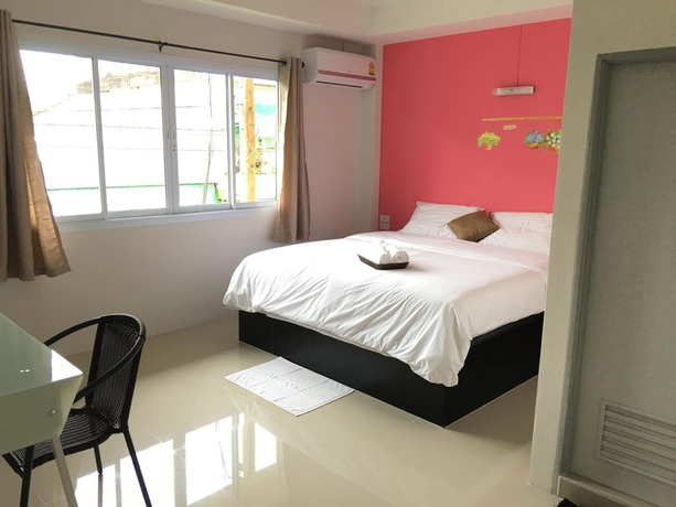 Imagen de los interiores del Hotel Me Home. Foto 18