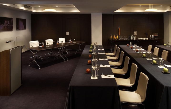 Imagen de los interiores del Hotel Me Madrid By Melia. Foto 15