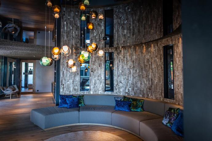 Imagen de los interiores del Hotel Me and All Hotel Flims, by Hyatt. Foto 19