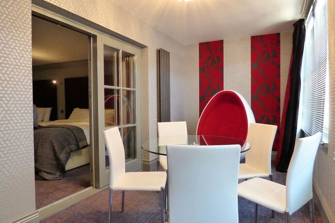 Imagen general del Hotel Me and Mrs. Jones. Foto 10