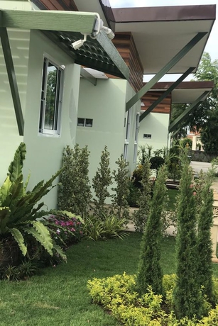 Imagen de los exteriores del Hotel Me and Tree Villa. Foto 14