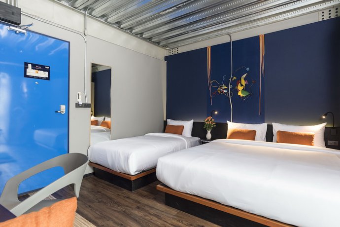 Imagen de la habitación del Hotel MeStyle Garage. Foto 11