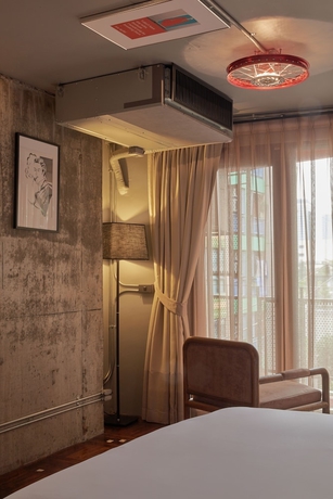 Imagen de la habitación del Hotel MeStyle Museum. Foto 4