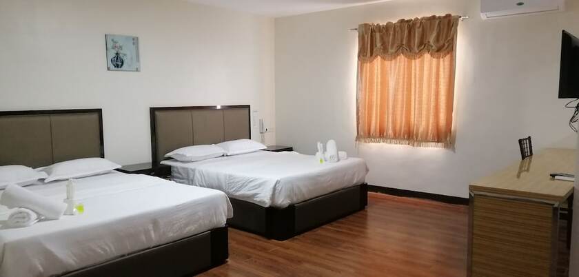 Imagen general del Hotel Meaco Royal-Binan. Foto 4