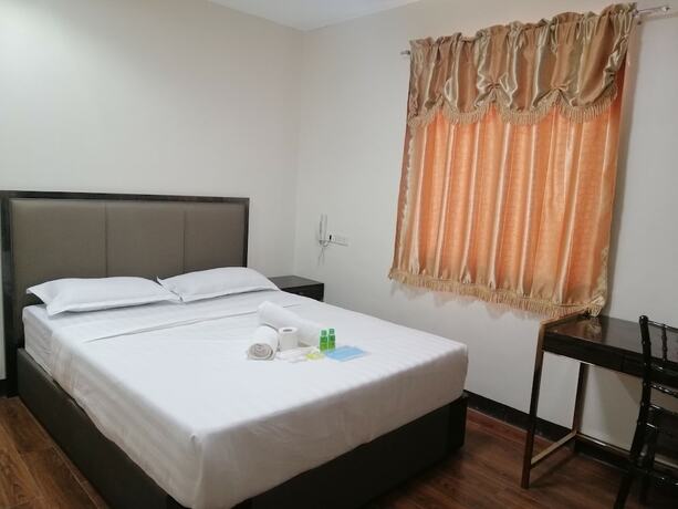Imagen de la habitación del Hotel Meaco Royal-Binan. Foto 17