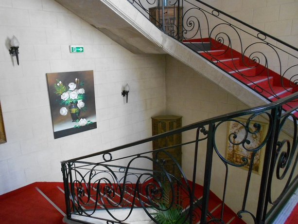 Imagen de los interiores del Hotel M&eacute;dieval, Avignon. Foto 12