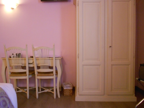 Imagen de la habitación del Hotel Médieval. Foto 7