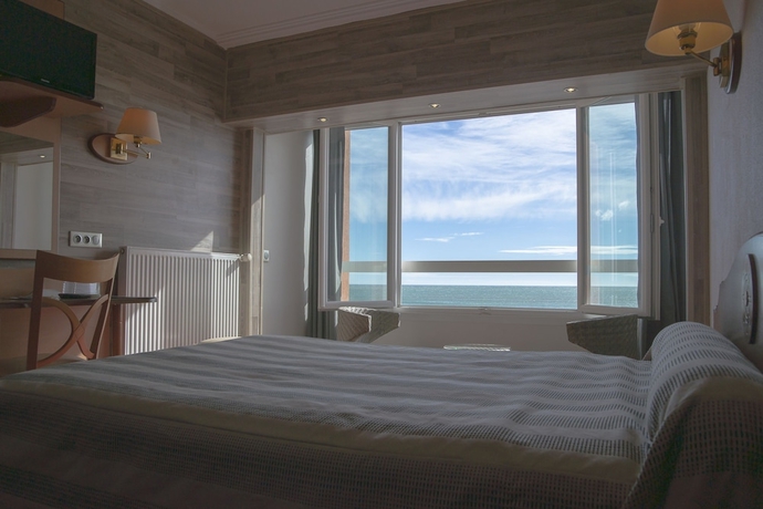 Imagen de la habitación del Hotel Méditerranée, Port la Nouvelle. Foto 6