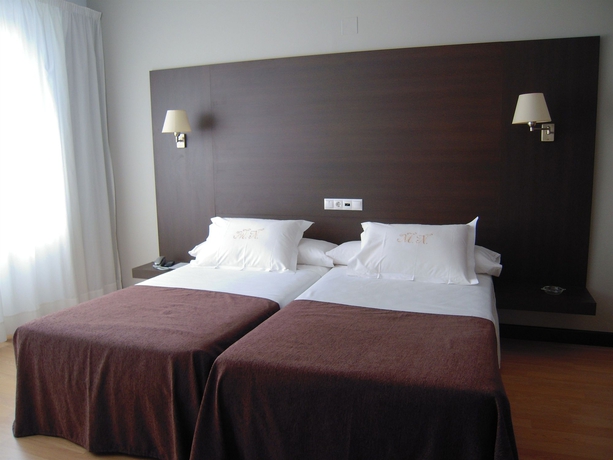 Imagen de la habitación del Hotel Méndez Núñez. Foto 10