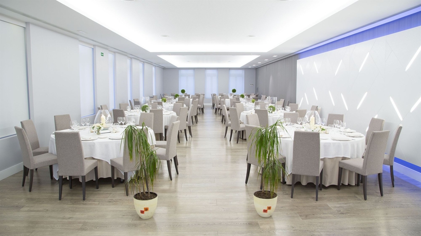 Imagen del bar/restaurante del Hotel Méndez Núñez. Foto 6