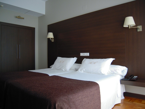 Imagen de la habitación del Hotel Méndez Núñez. Foto 11