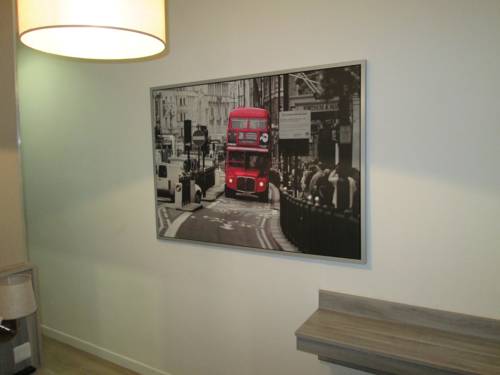 Imagen de la habitación del Hotel M&eacute;nil Bon Temps. Foto 11