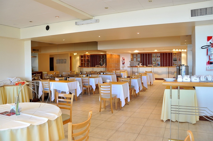 Imagen del bar/restaurante del Hotel M&eacute;rit Mar Del Plata. Foto 5