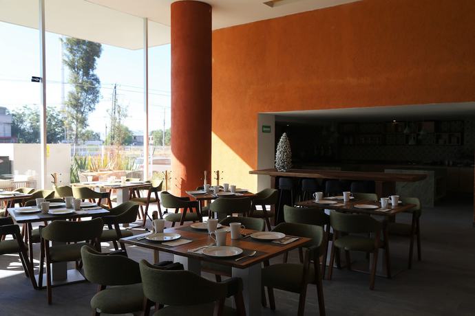 Imagen del bar/restaurante del Hotel M&eacute;xico Plaza Quer&eacute;taro. Foto 4