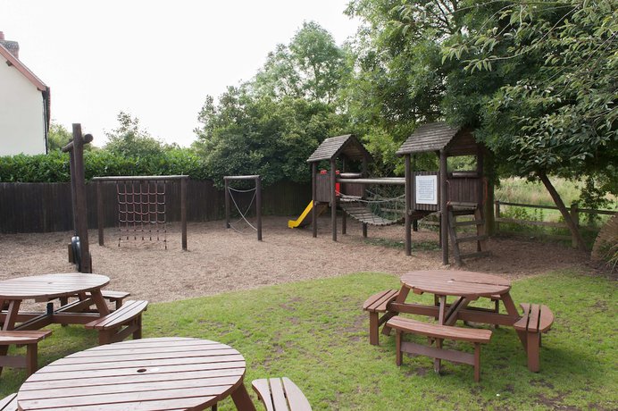 Imagen de los exteriores del Hotel Meadow Farm, Redditch by Marstons Inns. Foto 18