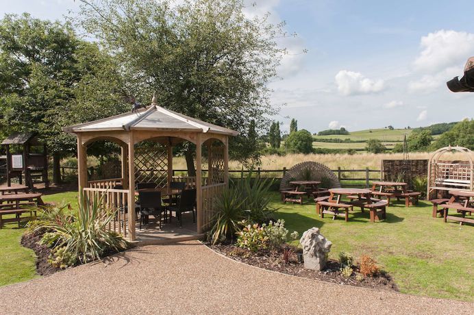 Imagen general del Hotel Meadow Farm, Redditch by Marstons Inns. Foto 1