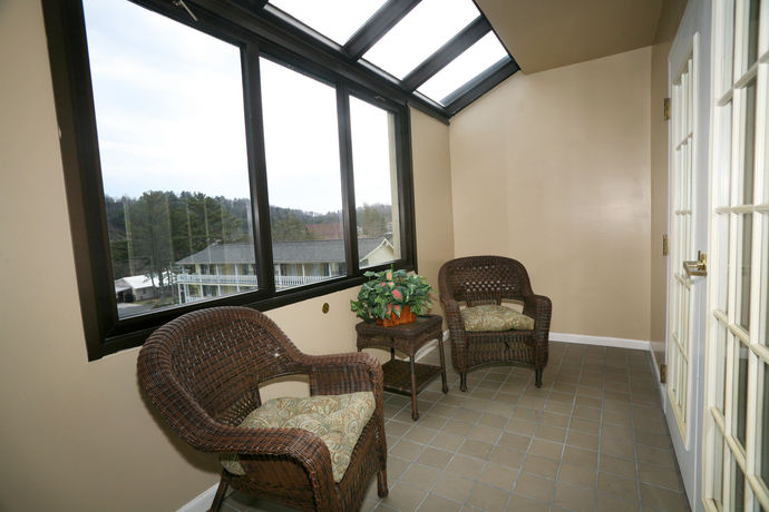 Imagen de la habitación del Hotel Meadowbrook Inn. Foto 5