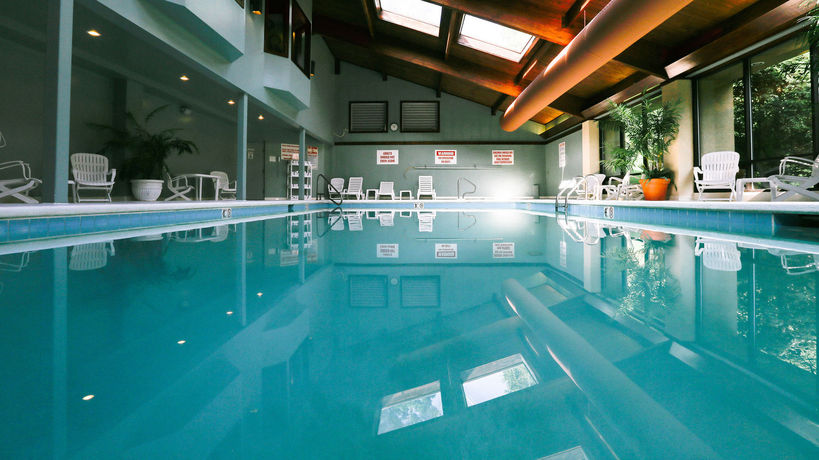 Imagen de los interiores del Hotel Meadowbrook Inn. Foto 13