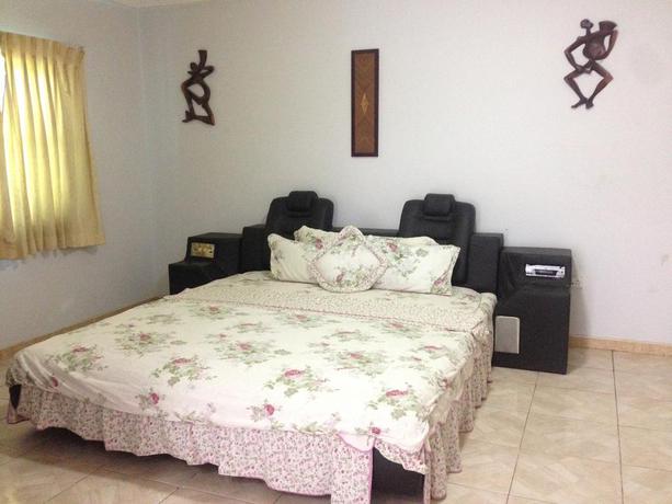 Imagen de la habitación del Hotel Meaglent. Foto 6