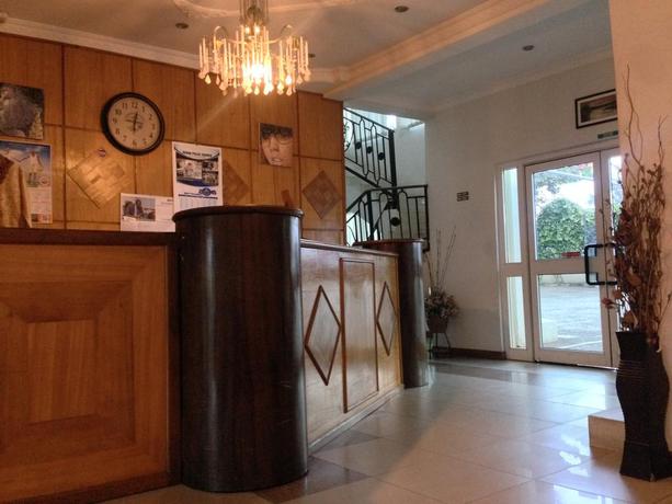 Imagen de los interiores del Hotel Meaglent. Foto 13