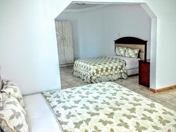Imagen de la habitación del Hotel Meaglent. Foto 9