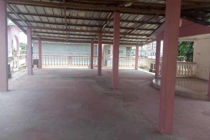 Imagen de los exteriores del Hotel Meambly. Foto 8