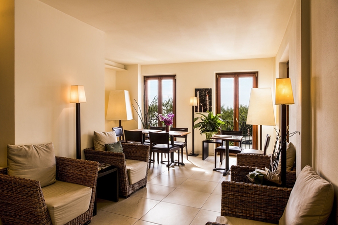 Imagen de los interiores del Hotel Meandro. Foto 9