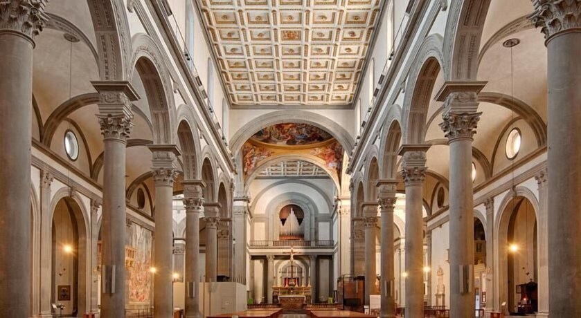Imagen de los interiores del Hotel Mearini. Foto 7