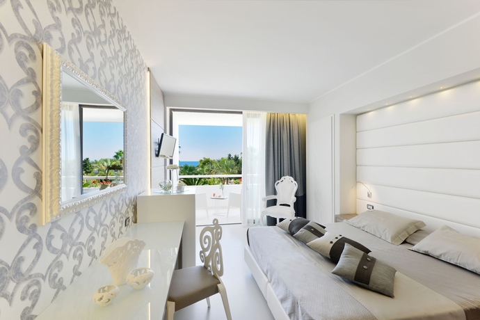 Imagen de la habitación del Hotel Mec Paestum. Foto 10