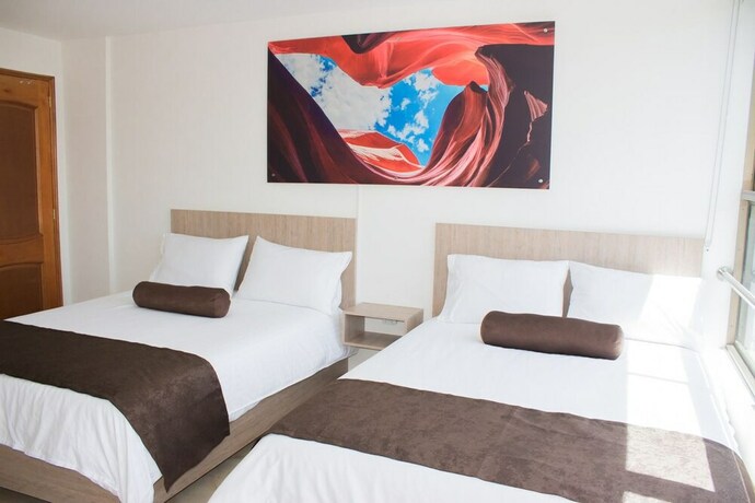 Imagen de la habitación del Hotel Med Estadio. Foto 18