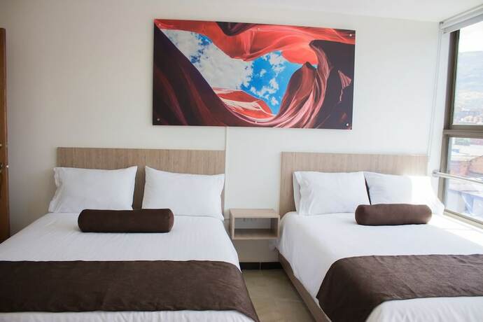 Imagen de la habitación del Hotel Med Estadio. Foto 28