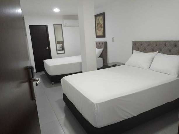 Imagen de la habitación del Hotel Med suites 94. Foto 7