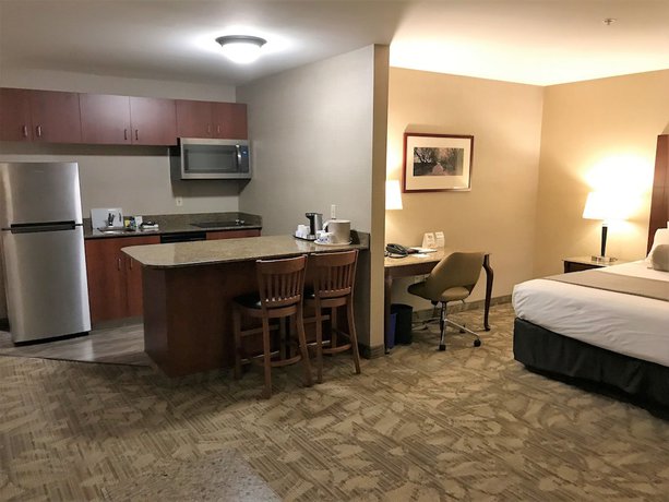 Imagen de la habitación del Hotel Medallion Inn And Suites. Foto 14