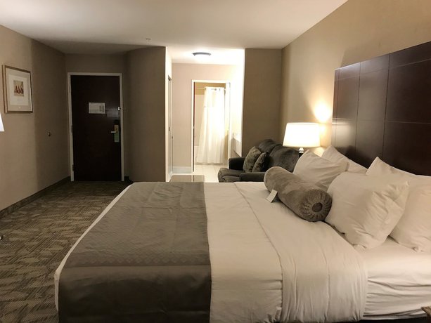 Imagen de la habitación del Hotel Medallion Inn And Suites. Foto 16