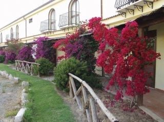 Imagen general del Hotel Medar - Holiday Village Alabirdi. Foto 1