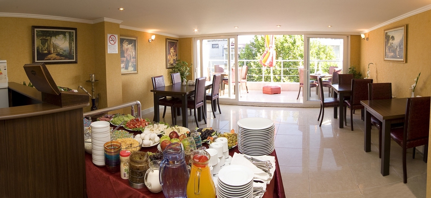 Imagen del bar/restaurante del Hotel Meddusa. Foto 5