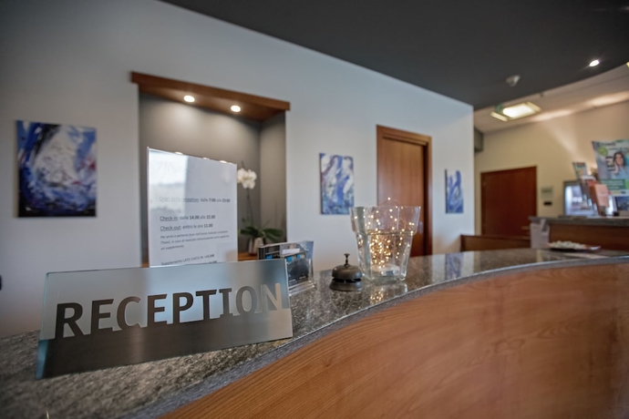 Imagen de los interiores del Hotel Medea, Alba. Foto 16