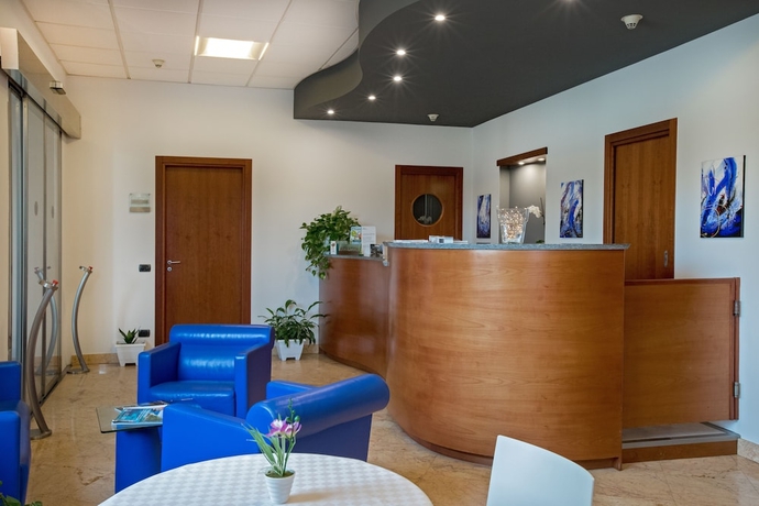 Imagen de los interiores del Hotel Medea, Alba. Foto 18