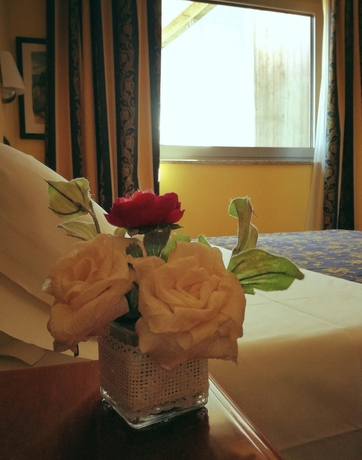 Imagen de la habitación del Hotel Medea. Foto 3