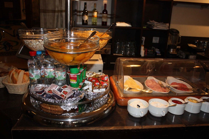 Imagen del bar/restaurante del Hotel Medea, Mosc&uacute;. Foto 3
