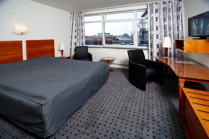 Imagen del bar/restaurante del Hotel Medi. Foto 6