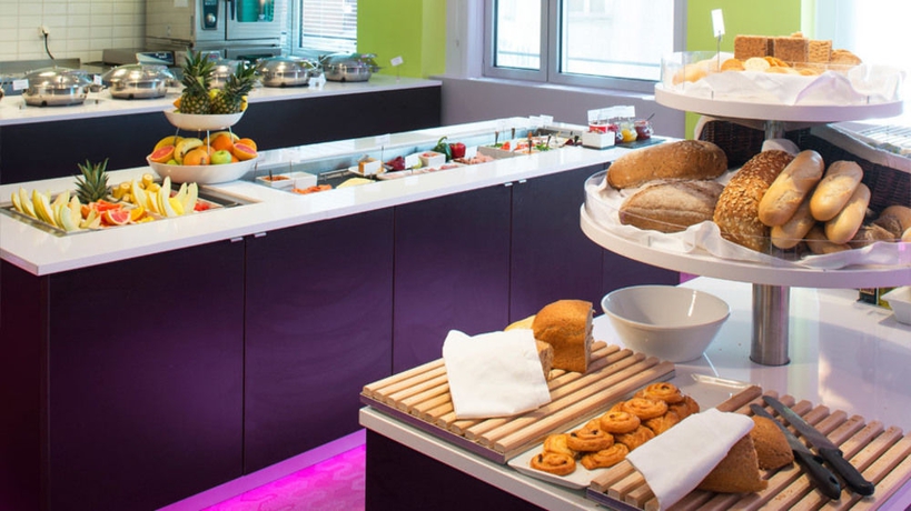 Imagen del bar/restaurante del Hotel MediInn Oslo. Foto 3