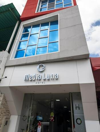 Imagen general del Hotel Media Luna, Per&iacute;metro Urbano C&uacute;cuta. Foto 2