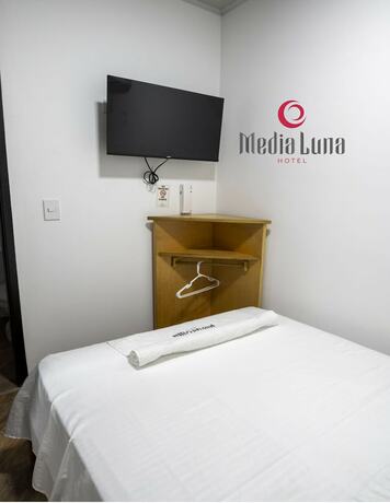 Imagen de la habitación del Hotel Media Luna, Per&iacute;metro Urbano C&uacute;cuta. Foto 17