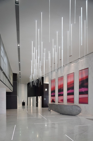 Imagen de los interiores del Hotel Media One Hotel Dubai. Foto 11