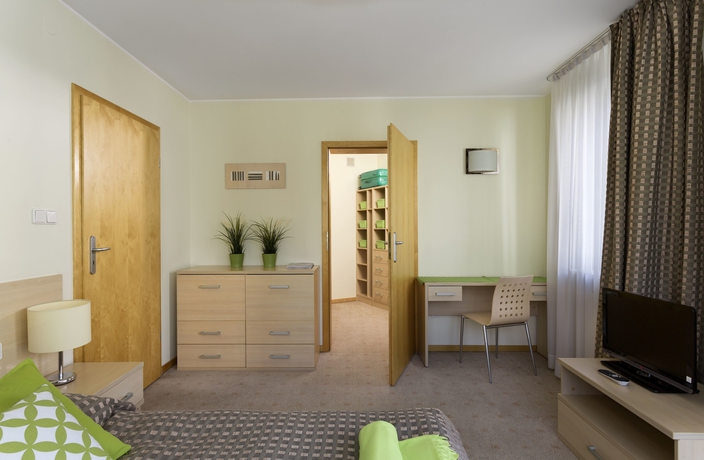 Imagen de la habitación del Hotel Media Park. Foto 6