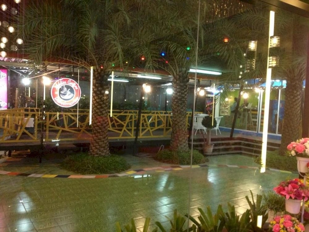 Imagen del bar/restaurante del Hotel Media and Residence. Foto 5