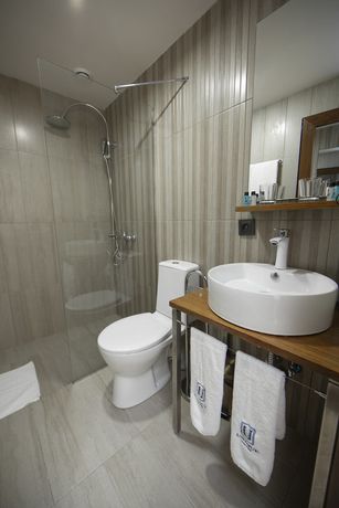 Imagen de la habitación del Hotel Median City Center Yerevan. Foto 9