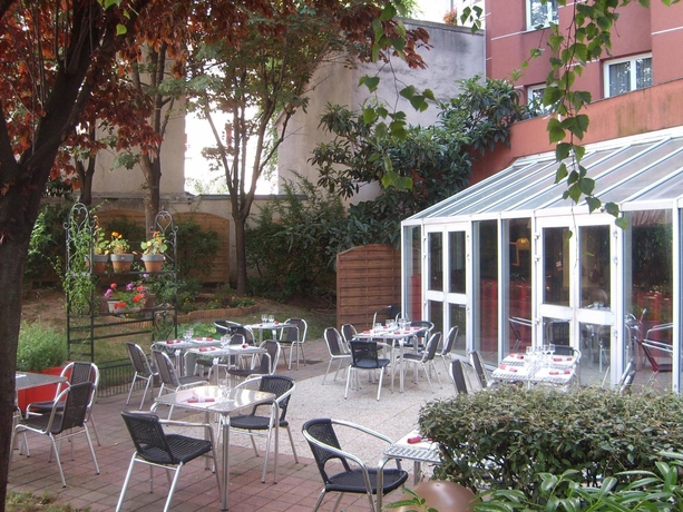 Imagen de los exteriores del Hotel Median Paris Congres. Foto 14